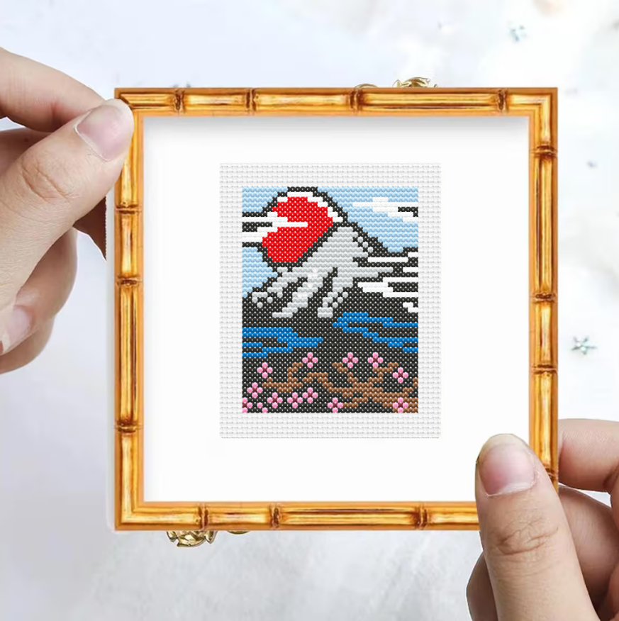 Mini Patrón de Punto de Cruz "Mini Monte Fuji" - CrossGuidetPatterns