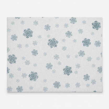 Tela Aida impresa precortada Copos de Nieve de Loisirs Créatifs en formato 30x40 cm con estampado de copos azules sobre fondo claro.