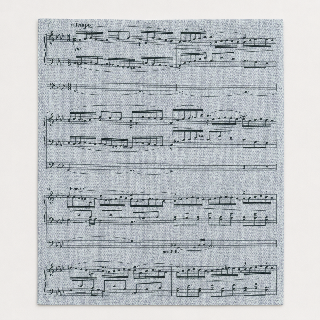 Tela Aida impresa precortada Partitura Musical de Loisirs Créatifs en formato 30x40 cm con estampado de pentagramas y notas.