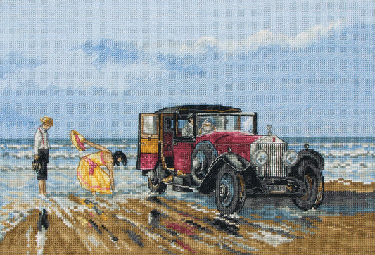 Bordado en punto de cruz de pareja en la playa con Rolls Royce vintage de Anchor